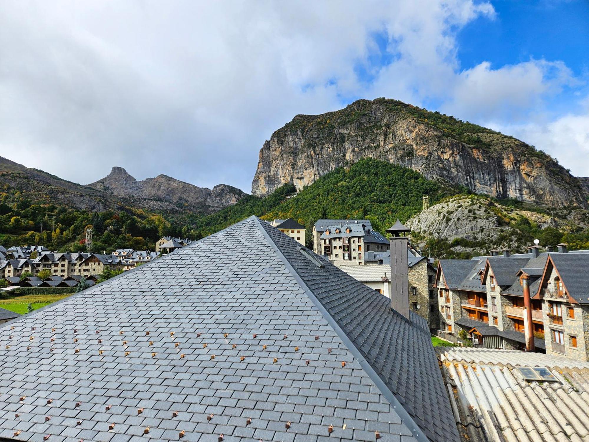 Apartamentos 3000 Escarrilla Luaran gambar