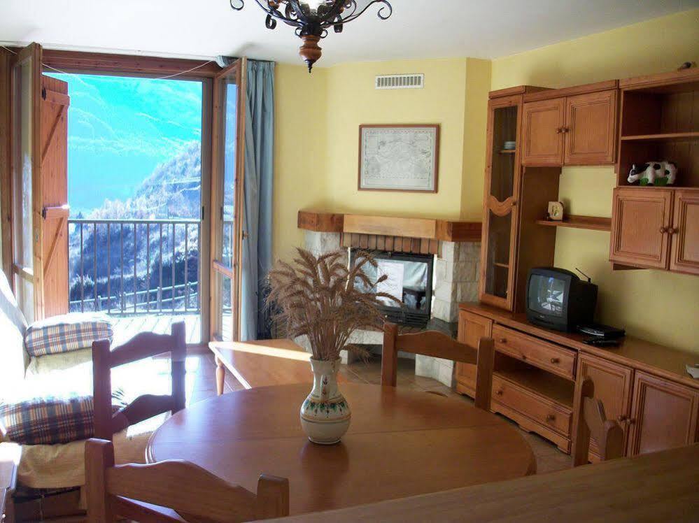 Apartamentos 3000 Escarrilla Luaran gambar